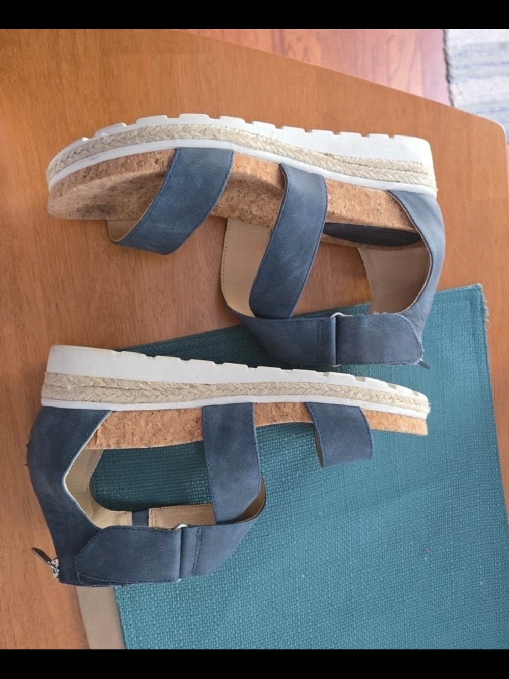 Adrienne Vittadini Cork Wedge Sandals Size 9.5 - Picture 5 of 9